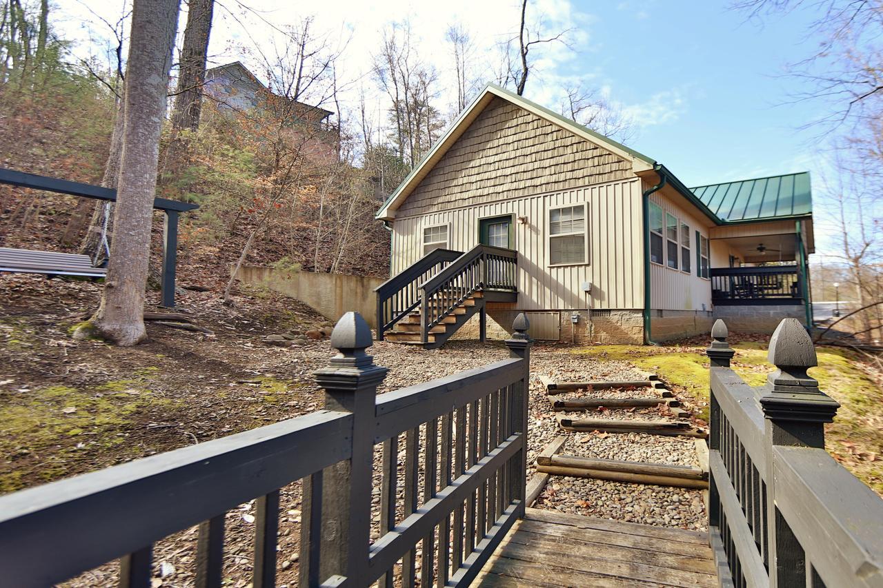 Cedar Falls Villa Pigeon Forge Exterior photo