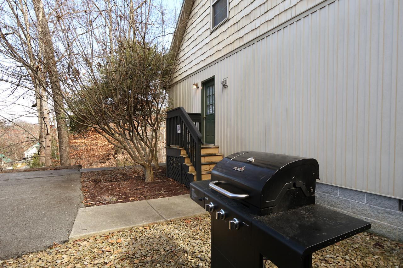 Cedar Falls Villa Pigeon Forge Exterior photo